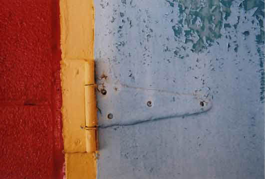 blue and yellow hinge, midfield, alabama
